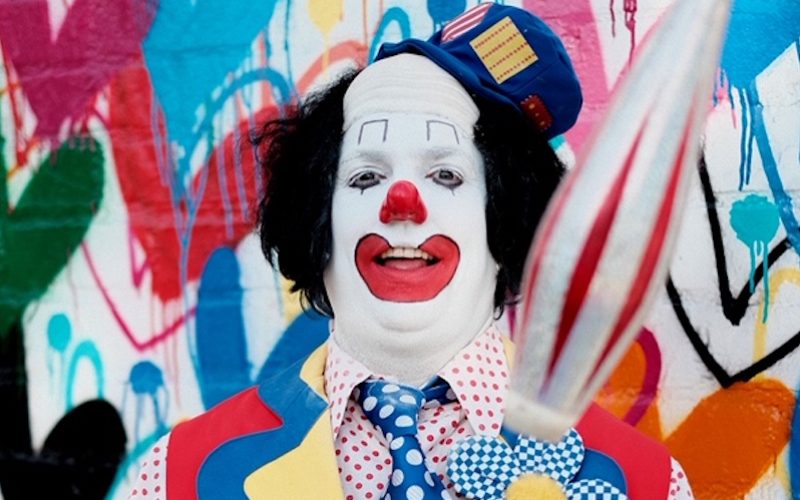 ColorfulGillyjuggling_2